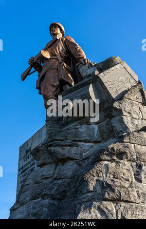 SEELOW, ALLEMAGNE - 09 MAI 2022 : monument aux soldats soviétiques sur le site de la bataille des hauteurs de Seelow dans le cadre de l'offensive stratégique de Berlin Banque D'Images