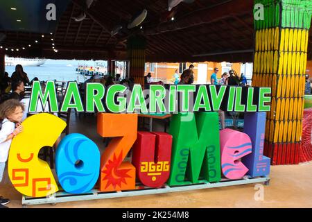 Cozumel, Mexique - 04 mai 2022: Le café au port de Cozumel lors d'une des croisières dans les Caraïbes occidentales à Cozumel, Mexique Banque D'Images