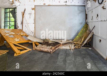 Salle recréée de l'échec de la tentative d'assassinat d'Adolf Hitler dans Wolf's Lair. Banque D'Images