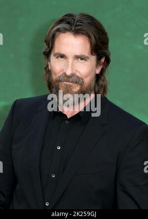 Christian Bale participe à la première européenne de 'Amsterdam' à Odeon Luxe Leicester Square à Londres, en Angleterre. Banque D'Images