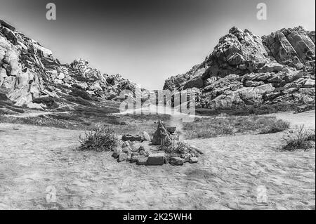 La plage rocheuse appelée vallée de la Lune dans le nord de la Sardaigne, en Italie Banque D'Images