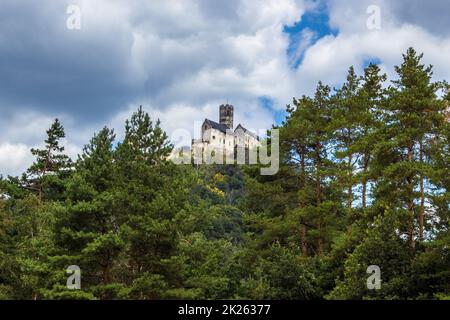 Vue panoramique sur le château de Bezdez Banque D'Images