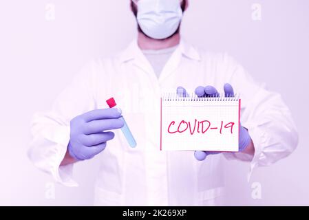 Affiche textuelle indiquant Covid19. Les affaires présentent une maladie respiratoire légère à grave qui est causée par un coronavirus chimiste montrant la formule de médecine, présentant la recherche en laboratoire Banque D'Images