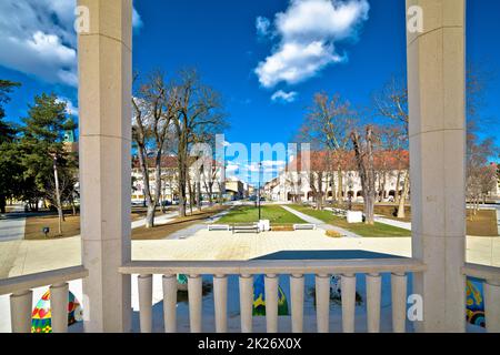 Ville de Bjelovar place centrale vue pavillon Banque D'Images