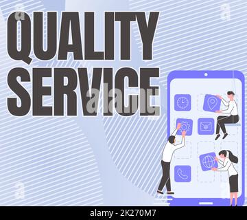 Affiche indiquant le service de qualité. Le service conceptuel de livraison de photos est conforme aux attentes du client est trois collègues portant S application mobile de décoration. Banque D'Images