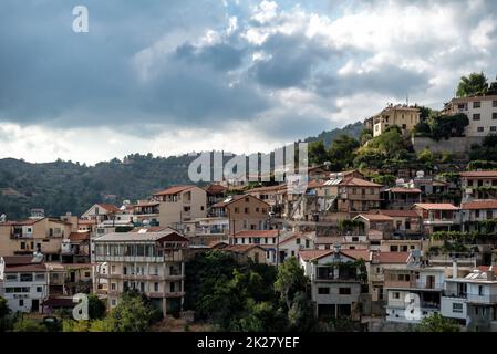 Vue sur le village d'Agros.District de Limassol Chypre Banque D'Images