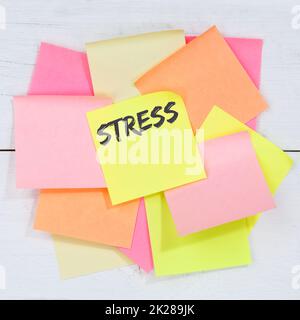 Stress stress stress Business concept burnout au travail décontracté bureau note papier Banque D'Images