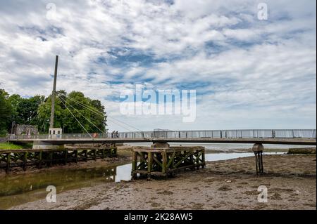 Caernarfon, UK- July 10, 2022: The swing bridge at low tide in Caernarfon in North Wales, also known as Pont Yr Aber Stock Photo