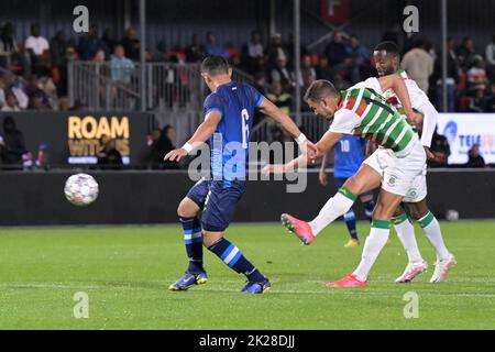 Almere, pays-Bas., 22 septembre 2022, Mitchell te Vrede, du Suriname, a obtenu la cote 1-0 lors du match international amical entre le Suriname et le Nicaragua au stade Yanmar sur 22 septembre 2022, à Almere, aux pays-Bas. ANP | hauteur néerlandaise | Gerrit van Keulen Banque D'Images