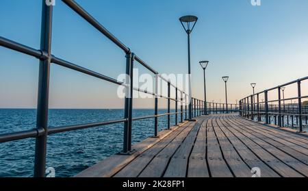 Limassol Piers Banque D'Images