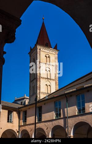 Beffroi à Finalborgo Banque D'Images