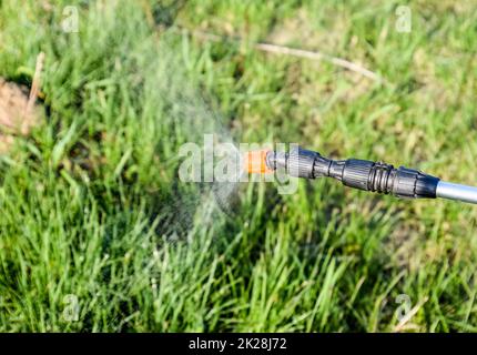 L'herbicide de la buse de pulvérisation du manuel d'utilisation Banque D'Images