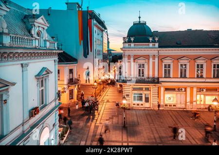 Belgrade, Serbie - 25 septembre 2019 : vue surélevée de nuit sur la rue Knez Mihailova Banque D'Images