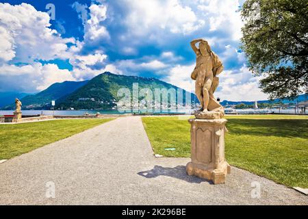 Parc public de la ville de Côme près de la villa Olmo, bord de mer du lac de Côme Banque D'Images