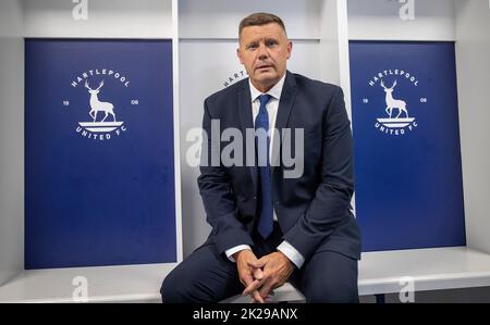 Colin West, directeur adjoint de Hartlepool United lors de la conférence de presse, pour annoncer Keith Curle comme nouveau directeur intérimaire de Hartlepool United à Victoria Park, Hartlepool, le jeudi 22nd septembre 2022. (Credit: Mark Fletcher | MI News) Credit: MI News & Sport /Alay Live News Banque D'Images