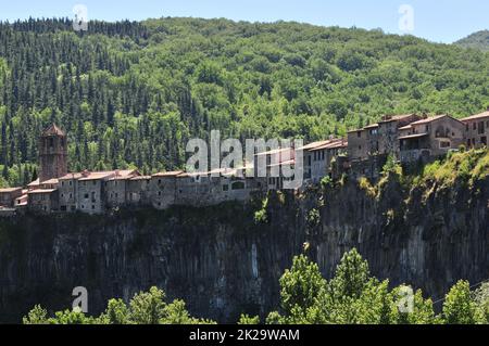 Village médiéval de Castefollit de la Roca, Catalogne, Espagne Banque D'Images