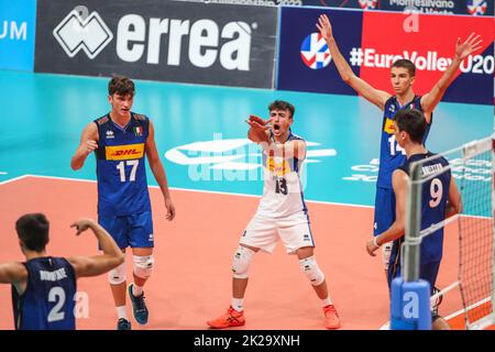 Montesilvano/Vasto, Montesilvano/Vasto, Italie, 22 septembre 2022, Exultation de l'équipe d'Italie lors du Championnat d'Europe U20 - Italie contre Pologne - Volleyball intenationals Banque D'Images