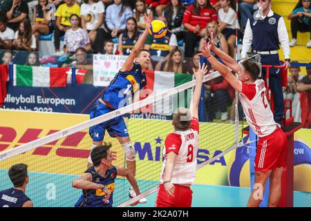 Montesilvano/Vasto, Italie, 22 septembre 2022, pic de Mattia Orioli (ITA) pendant le Championnat d'Europe U20 - Italie vs Pologne, Intenationals de volleyball à Montesilvano/Vasto, Italie, 22 septembre 2022 Banque D'Images