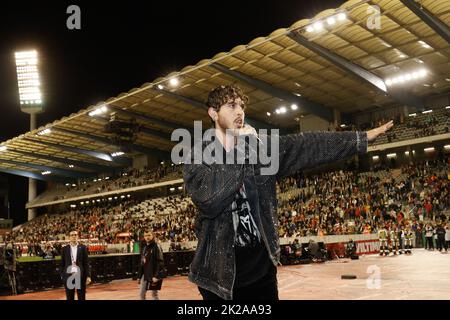 Bruxelles, Belgique, le 22 septembre 2022, le chanteur Oscar et le Loup photographié lors d'un match de football entre l'équipe nationale belge les Red Devils et le pays de Galles, jeudi 22 septembre 2022 à Bruxelles, le jeu 5 (sur six) dans la Ligue des Nations A, scène de groupe. BELGA PHOTO BRUNO FAHY Banque D'Images