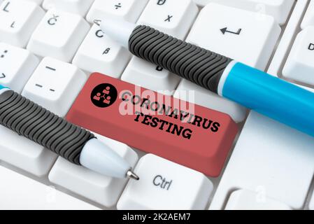 Test du coronavirus du texte d'écriture. Photo conceptuelle Collection d'échantillons d'un patient viable pour identifier SARSCoV2 ingrédients du produit de dactylographie, résumé présentant un clavier amélioré Banque D'Images