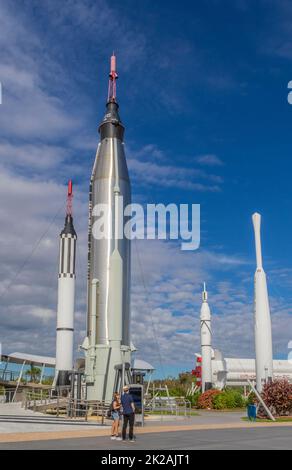 « Rocket Garden » au complexe des visiteurs du Kennedy Space Center en Floride. Banque D'Images