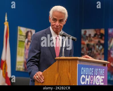 Chicago, Illinois, États-Unis. 22nd septembre 2022. Le candidat démocrate au poste de gouverneur CHARLIE CRIST s'adresse aux électeurs jeudi. (Credit image: © Dominic Gwinn/ZUMA Press Wire) Banque D'Images