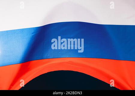 Texture satinée du drapeau incurvé de la Russie Banque D'Images