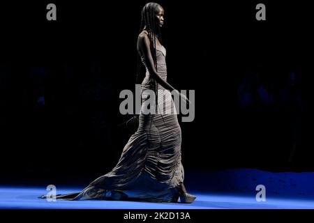BLUMARINE SS23 piste pendant la semaine de la mode de Milan le 2022 septembre - Milan, Italie. 22/09/2022 Banque D'Images