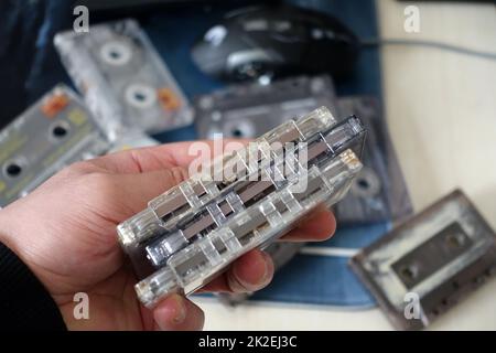 Cassettes de bandes classiques indispensables du 90s, cassettes pour cassettes de gros plan, cassettes de bandes de gros plan Banque D'Images