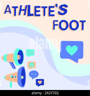 Le texte d'écriture Athlete S est le pied. Approche commerciale une infection fongique du pied marquée par des cloques paire de Megaphone dessin faire une annonce dans Chat Cloud. Banque D'Images