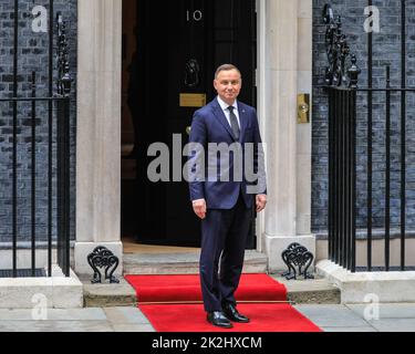 Andrzej Duda, Président de la République de Pologne, au 10 Downing Street à Westminster pour rencontrer Liz Truss, Londres, Royaume-Uni Banque D'Images