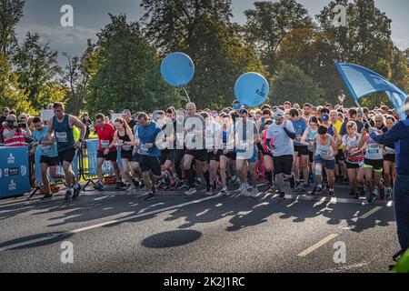 Dublin, Irlande. Septembre 2019 les coureurs prennent le départ pour le semi-marathon, KBC Dublin Race Series Banque D'Images