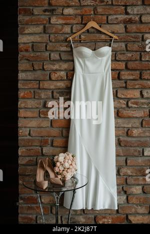 parfaite robe de mariage blanche le jour du mariage Banque D'Images