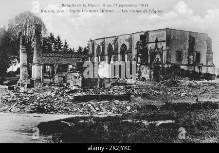 La Première Guerre mondiale 1914-1918 : Suite de la première bataille de la Marne, près de Paris, France, 5-12 septembre 1914 - Les ruines de l'église à Huiron, près de Vitry-le-François. La bataille fut une victoire stratégique des Alliés. Banque D'Images