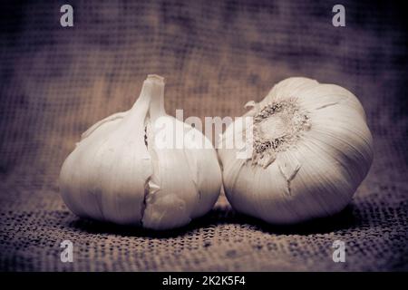 Ail gros plan. Photo à ton de couleur réglé Banque D'Images