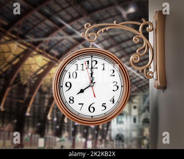 Horloge murale vintage à la gare. 3D illustration Banque D'Images