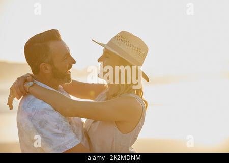 Tu m'as compris.Photo d'un couple affectueux et mature qui passe un moment de qualité ensemble. Banque D'Images