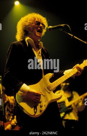 IAN HUNTER Londres 2000; crédit: Mel Longhurst / Performing Arts Images www.performingartsimages.com Banque D'Images