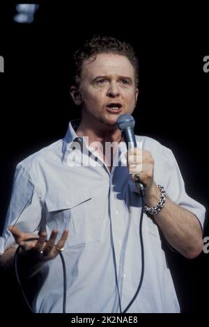 MICK HUCKNALL de SIMPLY RED 14 juillet 1999; Credit: Mel Longhurst / Performing Arts Images www.performingartsimages.com Banque D'Images