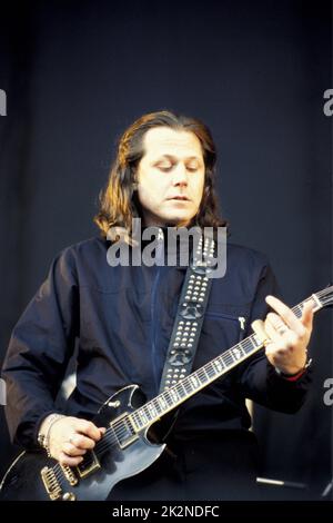 DEL AMITRI ; live in London, UK ;  30 May 1999 ;  Credit : Mel Longhurst / Performing Arts Images ;   www.performingartsimages.com Stock Photo