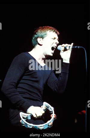 THE STRANGLERS ; Paul Roberts (voix en chef) ; vivre à Londres, Royaume-Uni ; 22 octobre 1999 ; crédit : Mel Longhurst / Performing Arts Images ; www.performingartsimages.com Banque D'Images