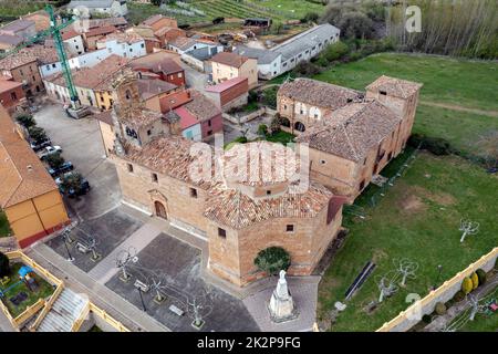 Église catholique de Santa Maria à Salas de Bureba, dépendant de Poza de la Sal dans l'Archiprêtrise d'Oca Tiron, Burgos, Espagne Banque D'Images