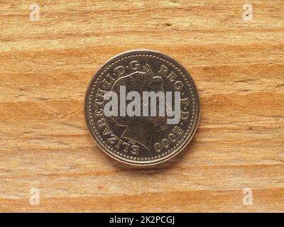 5 pence coin, côté opposé montrant la Reine, monnaie du Royaume-Uni Banque D'Images