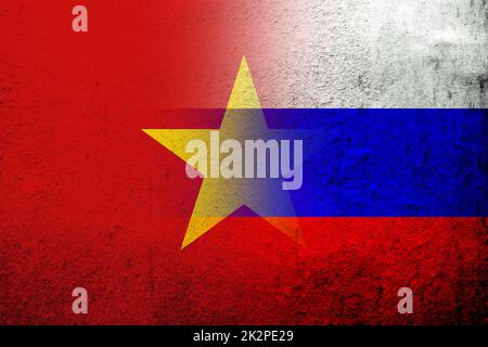 Drapeau national de la Fédération de Russie avec la République socialiste du Vietnam drapeau national. Grunge l'arrière-plan Banque D'Images