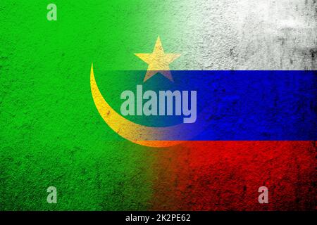 Drapeau national de la Fédération de Russie avec la République islamique de Mauritanie drapeau national. Grunge l'arrière-plan Banque D'Images