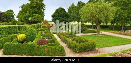Terrain de jardin paysagé. Jardin paysagé au Danemark. Banque D'Images