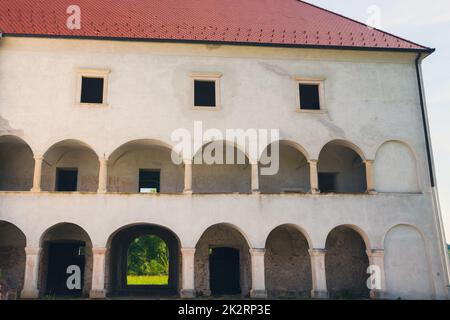 Ancien château de Bela à Zagorje, Croatie Banque D'Images