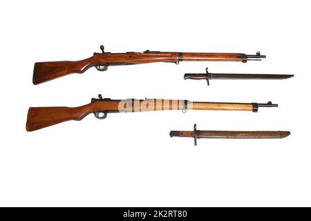Deux versions sur le fusil japonais Arisaka de WW2. Le haut est le modèle du début et le bas est le modèle de la fin de la guerre. Banque D'Images