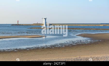 Stawa Mlyny à l'entrée du port de Swinoujscie en Pologne Banque D'Images