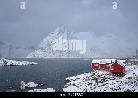 Hamnoy village de pêcheurs sur les îles Lofoten, Norvège Banque D'Images